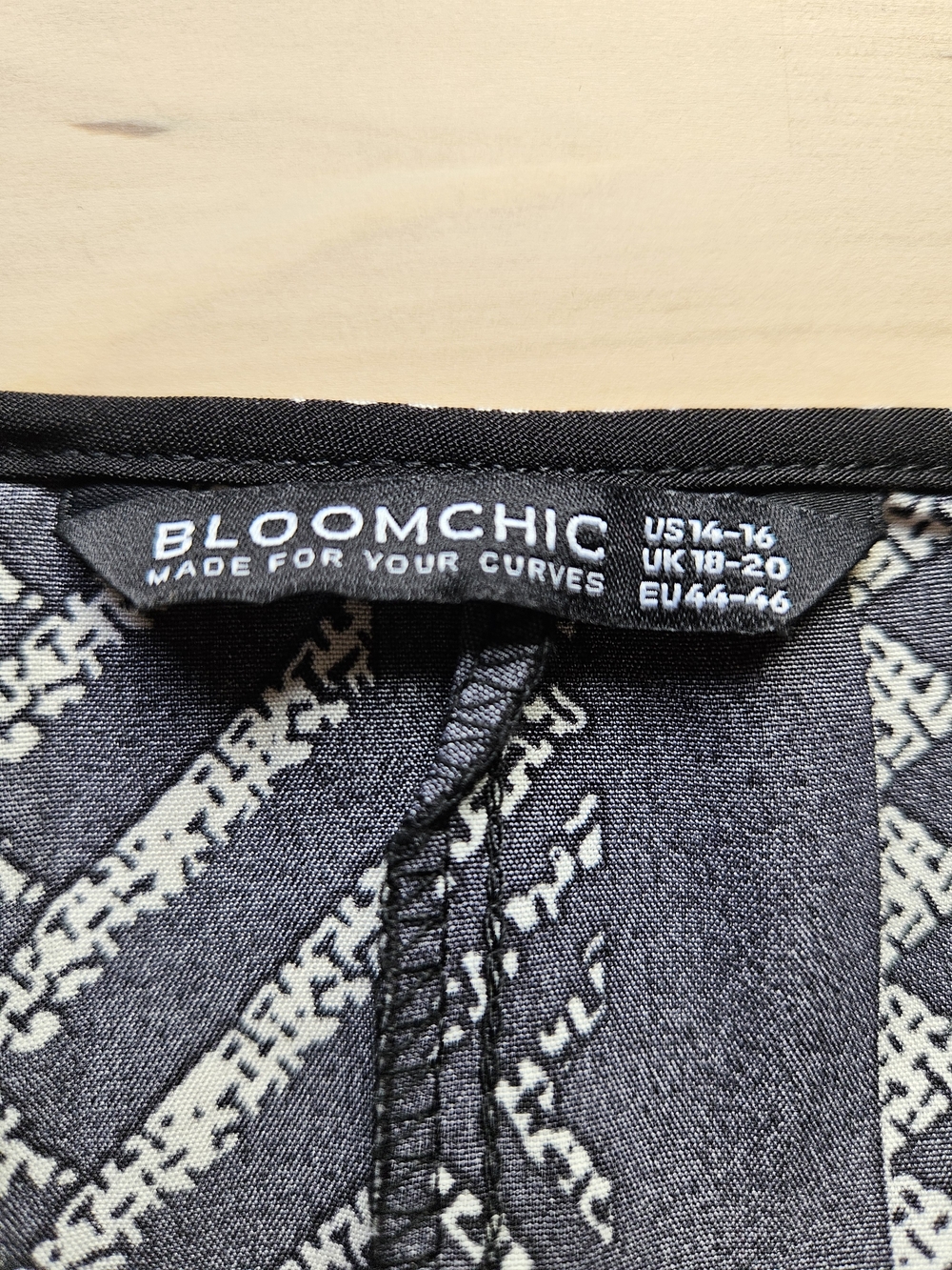 Black & White V-Neck Boho Maxi Dress - Picture 5 of 8
